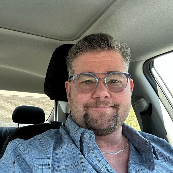 Meet your Posher, Shelby - Picture 1 of 1